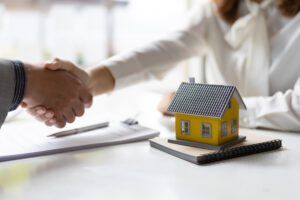 handshake after reaching a real estate deal signi 2026 03 24 07 59 21 utc Lacerda Fernandes Advogados